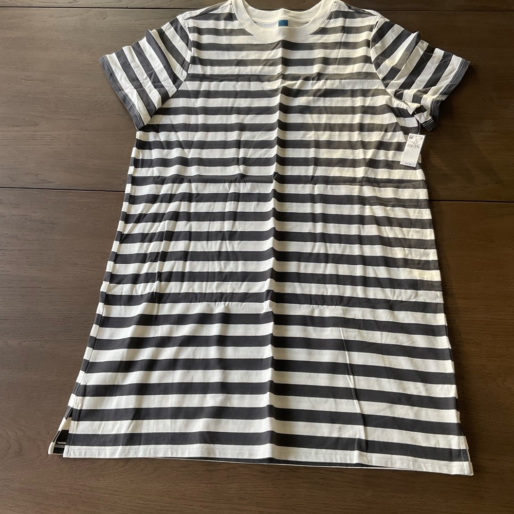Old Navy Women’s T-Shirt Dress
